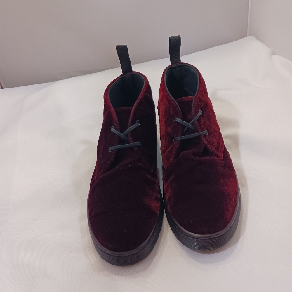 Dr. Martens Velvet Boots size 8 - Picture 8 of 17